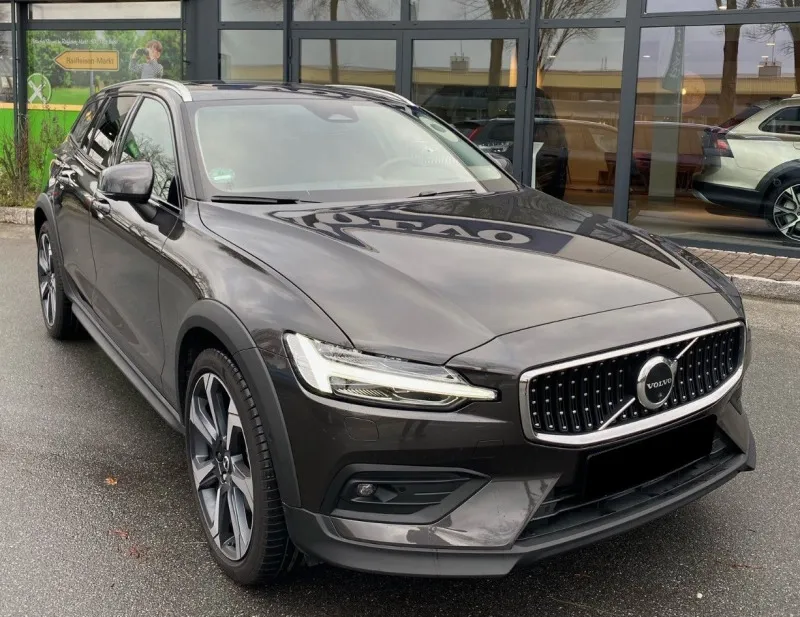 Volvo V60 Cross Country B4 AWD =Ultimate= Panorama/Distronic Гаранция Image 2