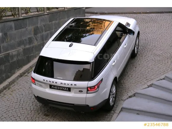 Land Rover Range Rover Sport 3.0 SDV6 SE Image 3